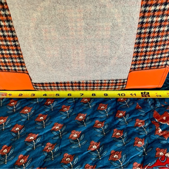 NWT Tory Burch Ella Plaid Mini Tote
“Ember Glenn Plaid Tote” - Picture 10 of 12